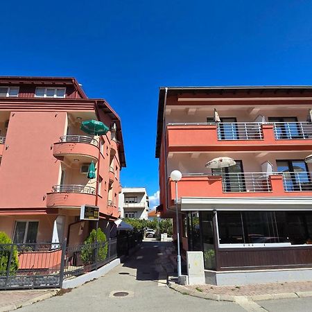 Villa & Apartments Antigona Ohrid Luaran gambar