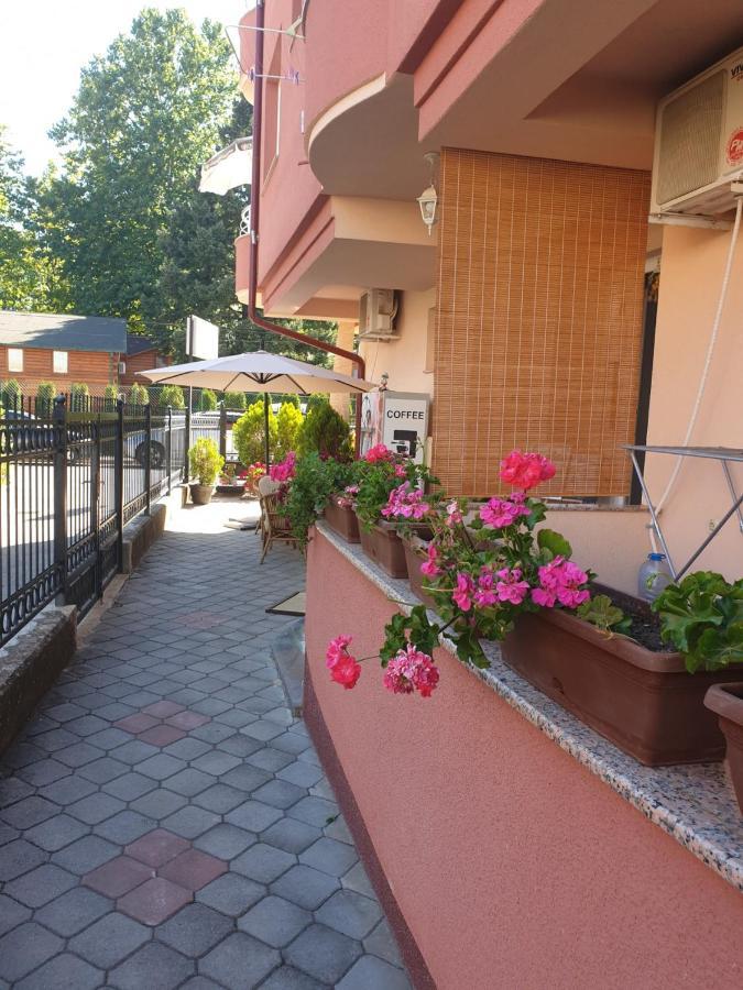 Villa & Apartments Antigona Ohrid Luaran gambar