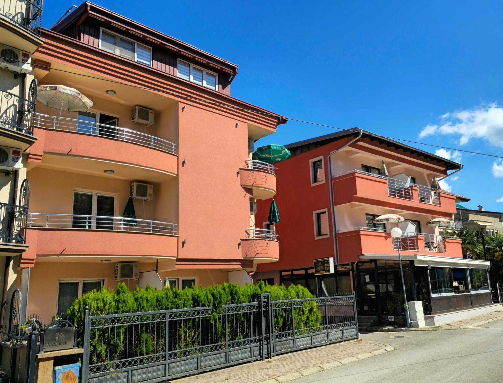 Villa & Apartments Antigona Ohrid Luaran gambar