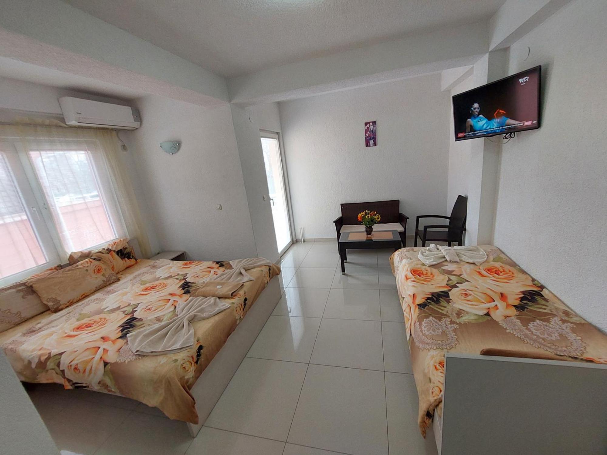 Villa & Apartments Antigona Ohrid Luaran gambar